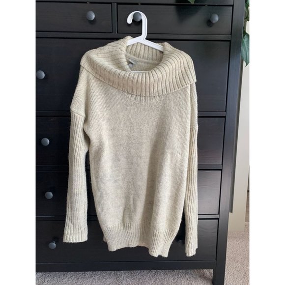 Bench sweater - Picture 1 of 4